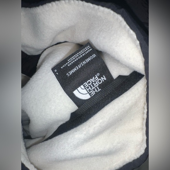 North face jacket - Picture 3 of 3